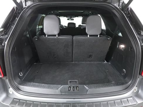 Used 2024 Ford Explorer ST w/ Technology Package image 18