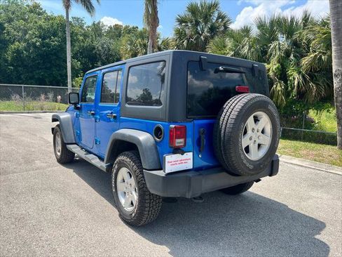 Used 2015 Jeep Wrangler Unlimited Sport w/ Quick Order Package 24S AWD/4WD image 9