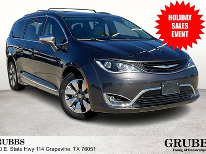 Used 2018 Chrysler Pacifica Limited