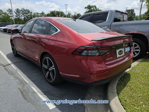 Used 2025 Honda Accord Sport image 8