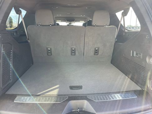 Used 2022 GMC Yukon XL Denali image 27