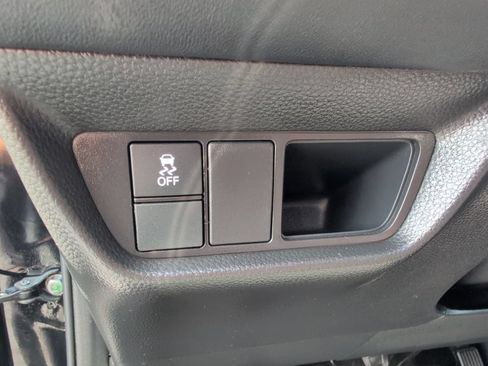 Used 2025 Honda HR-V Sport image 12