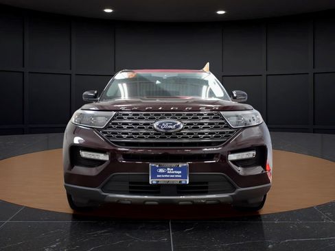 Certified 2023 Ford Explorer XLT w/ Equipment Group 202A AWD/4WD image 2
