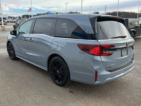 Certified 2025 Honda Odyssey Sport-L image 4