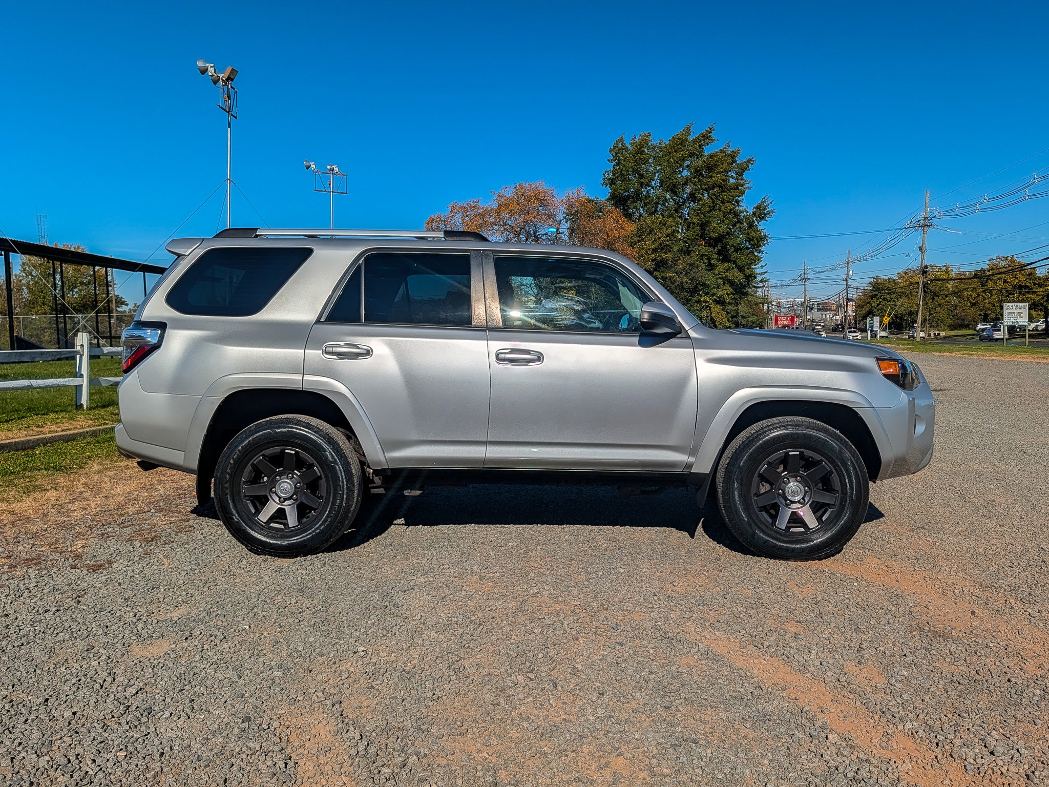 Used 2014 Toyota 4Runner Trail AWD/4WD image 5