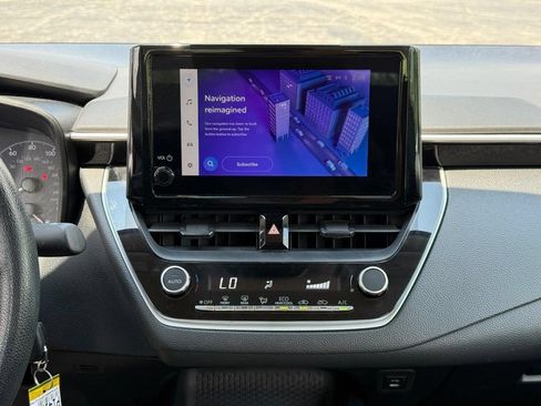 Used 2023 Toyota Corolla LE FWD image 17