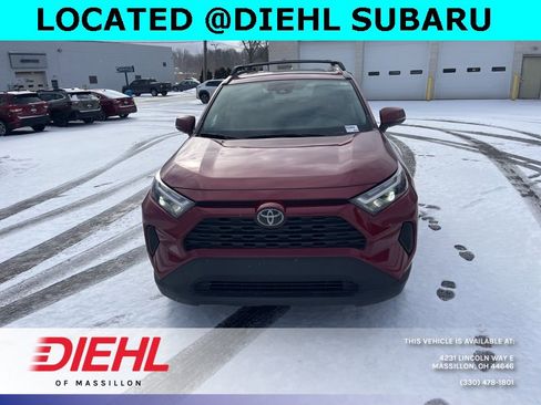 Used 2022 Toyota RAV4 XLE w/ Convenience Package image 6