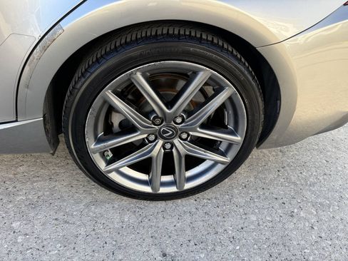 Used 2016 Lexus IS 200t w/ F Sport Package RWD image 39