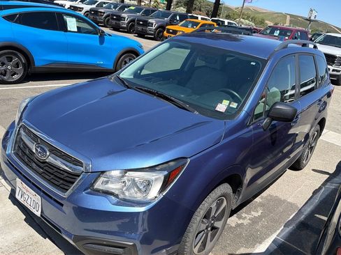 Used 2017 Subaru Forester 2.5i w/ Alloy Wheel Package AWD/4WD image 1