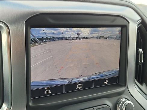 Used 2021 GMC Sierra 1500 SLT image 17