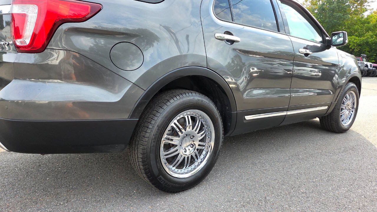 Used 2017 Ford Explorer Limited AWD/4WD image 16