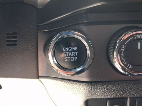 Used 2023 Toyota Tacoma TRD Off-Road w/ Technology Package AWD/4WD image 20