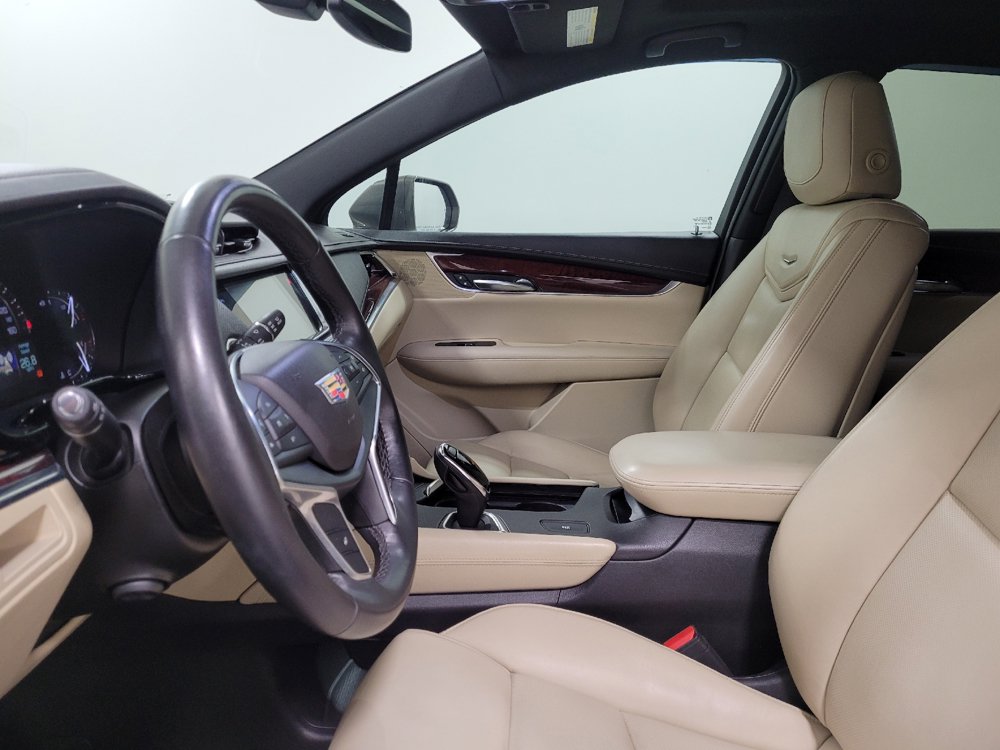 Used 2018 Cadillac XT5 Luxury FWD image 17