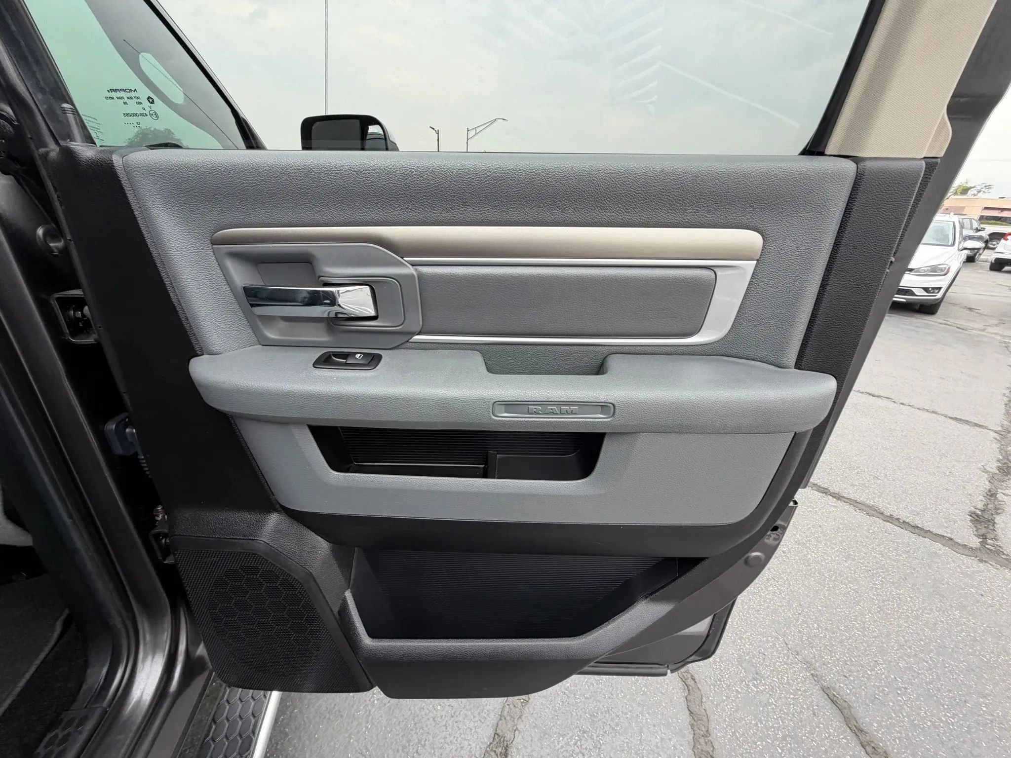 Used 2014 RAM 1500 Classic SLT w/ Trailer Tow Group AWD/4WD image 16