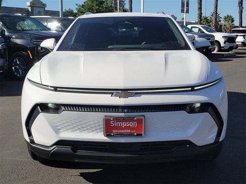 New 2026 Chevrolet Equinox EV LT image 22