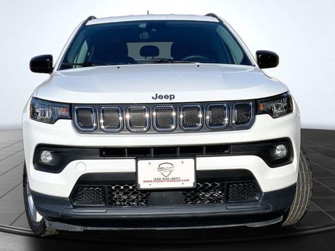 Used 2022 Jeep Compass Latitude AWD/4WD image 3