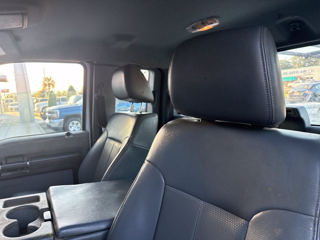 Used 2016 Ford F250 XL w/ Power Equipment Group RWD image 6