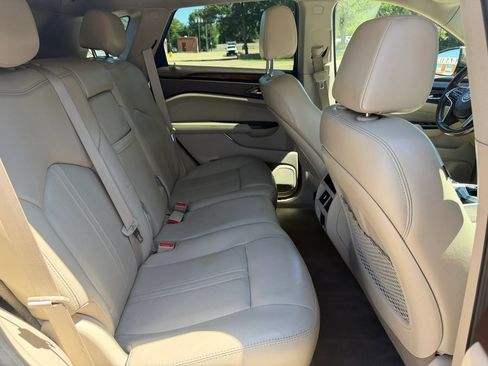 Used 2014 Cadillac SRX Luxury FWD image 18
