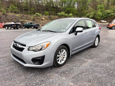 Used 2014 Subaru Impreza 2.0i Premium w/ All-Weather Package w/CVT AWD/4WD image 3