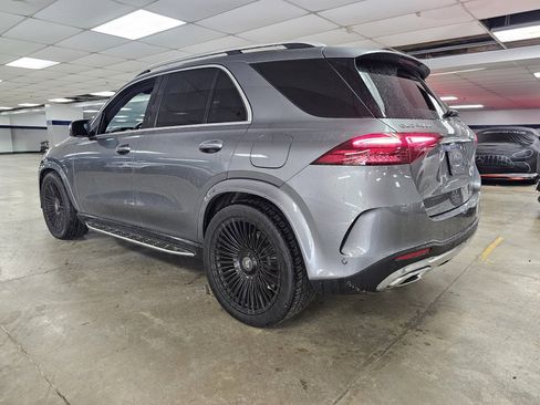 Used 2025 Mercedes-Benz GLE 450e 4MATIC image 3