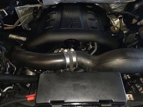 Used 2014 Ford F150 XLT w/ Equipment Group 302A Luxury image 30