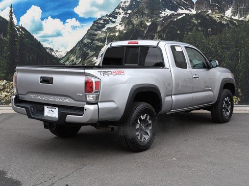 Certified 2023 Toyota Tacoma TRD Off-Road w/ Technology Package image 3