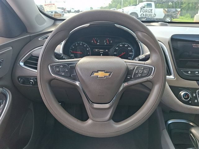 Used 2021 Chevrolet Malibu LT FWD image 19