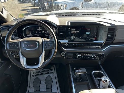 Used 2024 GMC Sierra 1500 SLT w/ SLT Premium Package image 10