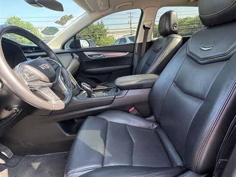 Used 2018 Cadillac XT5 Premium Luxury AWD/4WD image 10