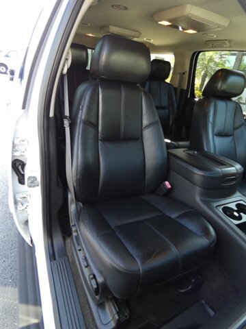 Used 2013 Chevrolet Suburban LT w/ All-Star Edition RWD image 51