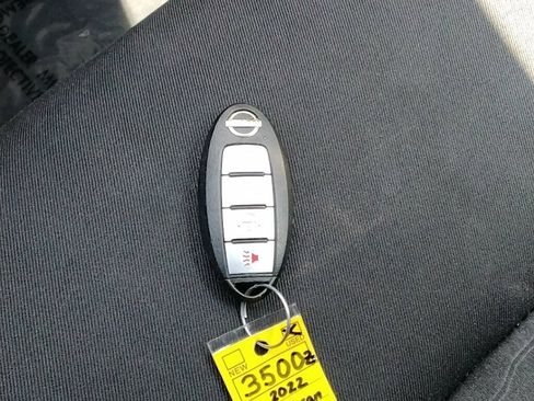 Used 2022 Nissan Pathfinder SV FWD image 29