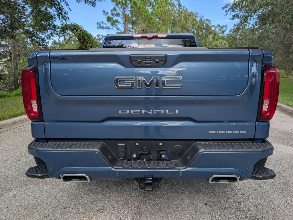 Used 2025 GMC Sierra 1500 Denali Ultimate AWD/4WD image 7