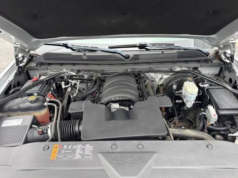 Used 2018 Chevrolet Silverado 1500 LTZ Z71 w/ LTZ Plus Package AWD/4WD image 32