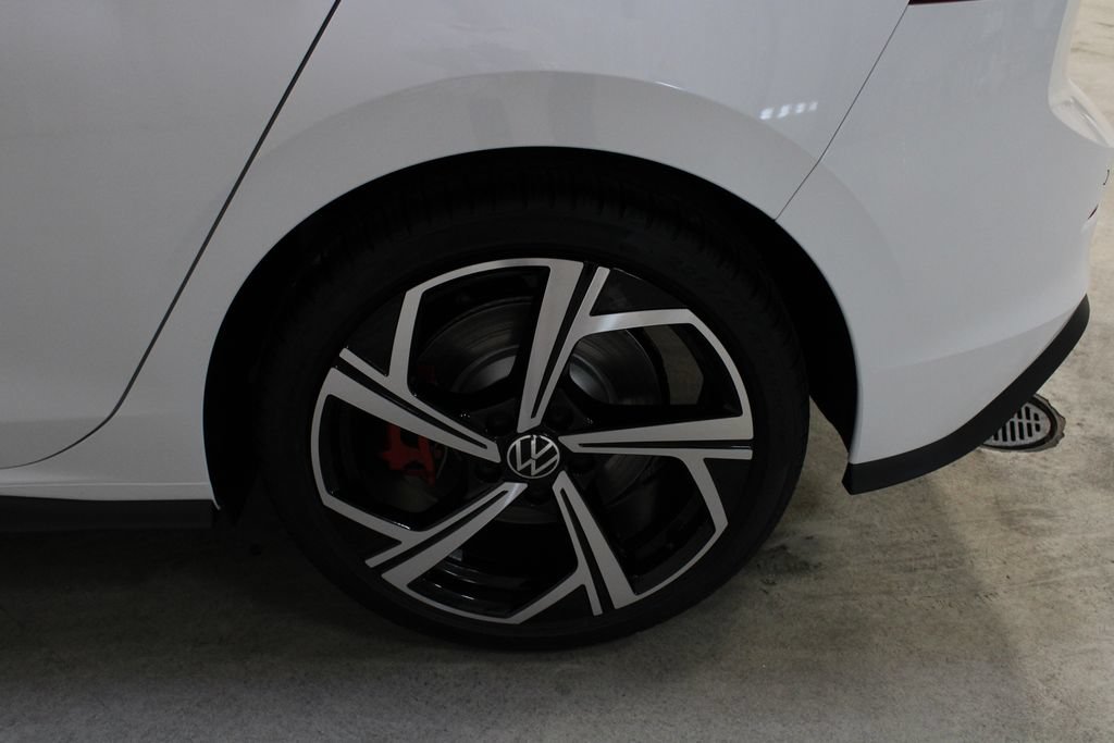 New 2026 Volkswagen GTI SE FWD image 28