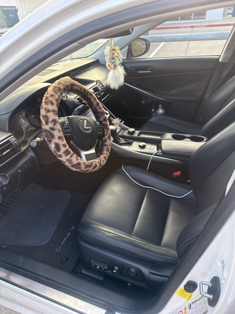 Used 2017 Lexus IS 200t RWD image 7
