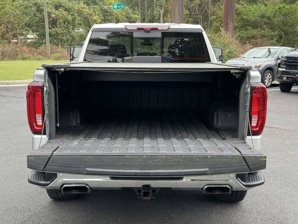 Used 2021 GMC Sierra 1500 SLT w/ Technology Package AWD/4WD image 17