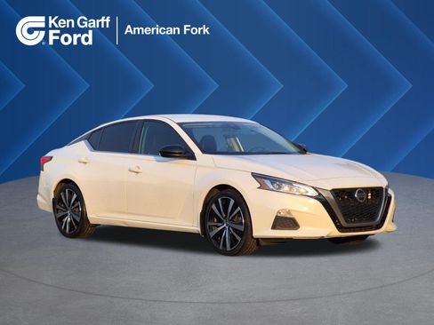 Used 2020 Nissan Altima 2.5 SR FWD image 1