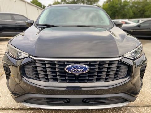 Used 2023 Ford Escape Active w/ Tech Pack #2 FWD image 8