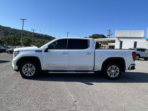 Used 2024 GMC Sierra 1500 Denali w/ Technology Package AWD/4WD image 4