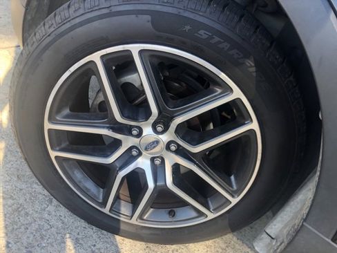 Used 2016 Ford Explorer Sport w/ Equipment Group 401A image 8