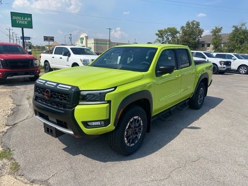 New 2026 Nissan Frontier PRO-4X w/ Pro-4x Convenience Package image 2