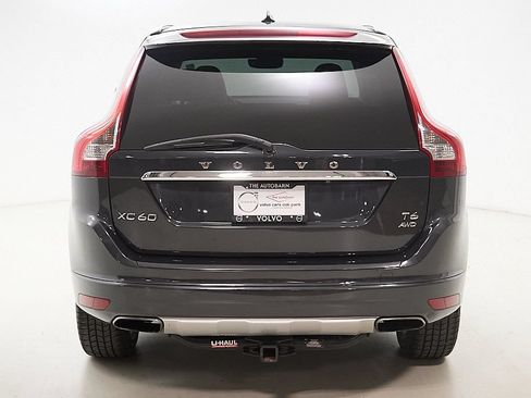 Used 2015 Volvo XC60 T6 w/ Proximity Package AWD/4WD image 9