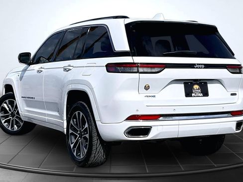 Used 2022 Jeep Grand Cherokee Overland AWD/4WD image 4