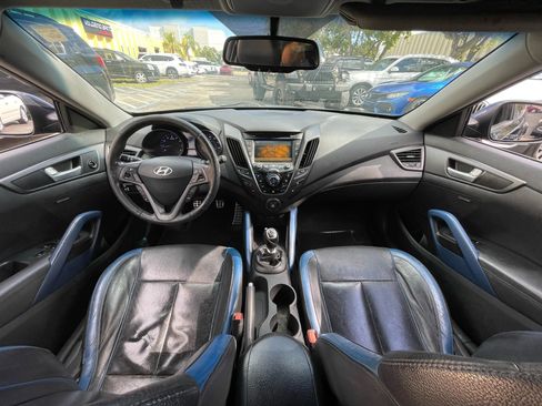Used 2013 Hyundai Veloster Turbo image 14