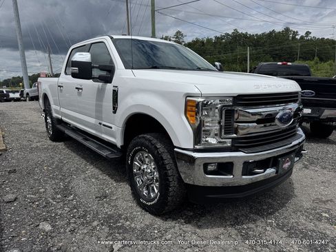 Used 2017 Ford F250 XLT w/ XLT Premium Package AWD/4WD image 6