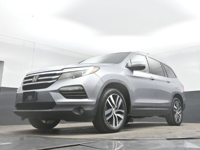 Used 2018 Honda Pilot Elite image 47