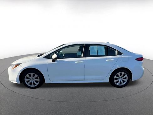 Used 2021 Toyota Corolla LE w/ Carpet Mat Package (TMS) image 9