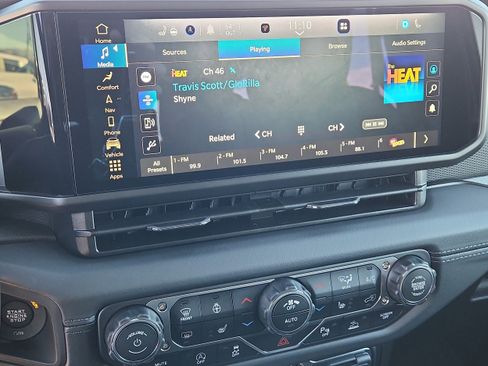 New 2026 Jeep Wrangler Unlimited Rubicon image 17