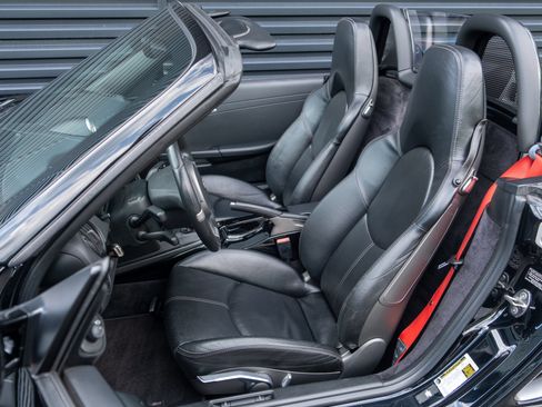 Used 2011 Porsche Boxster Spyder RWD image 5