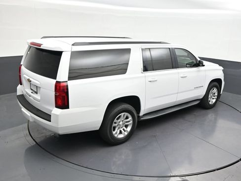 Used 2020 Chevrolet Suburban LS RWD image 19
